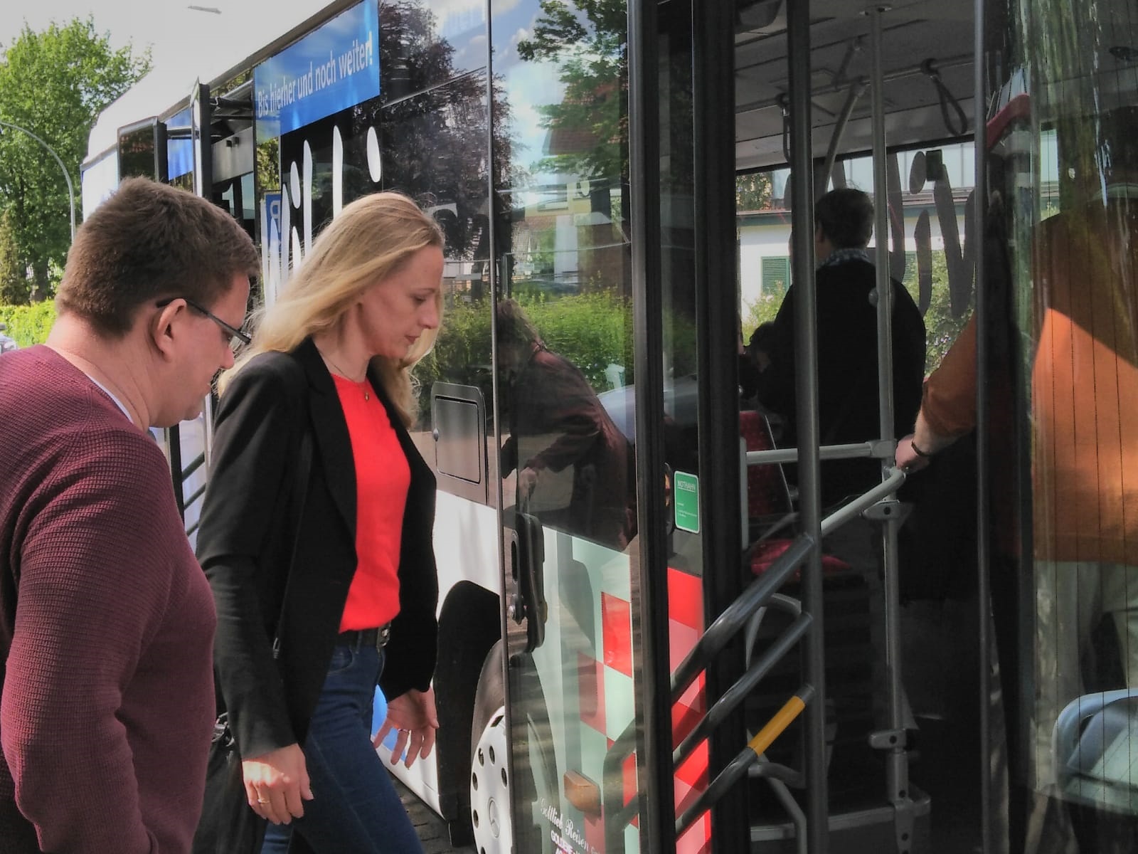 Anna Kebschull trifft Bürger*innen im Willi-Bus
